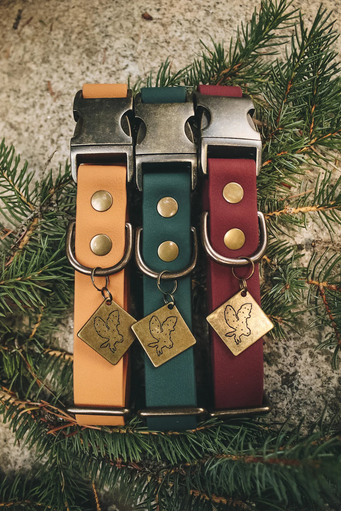 Merlot Quick Release Collar